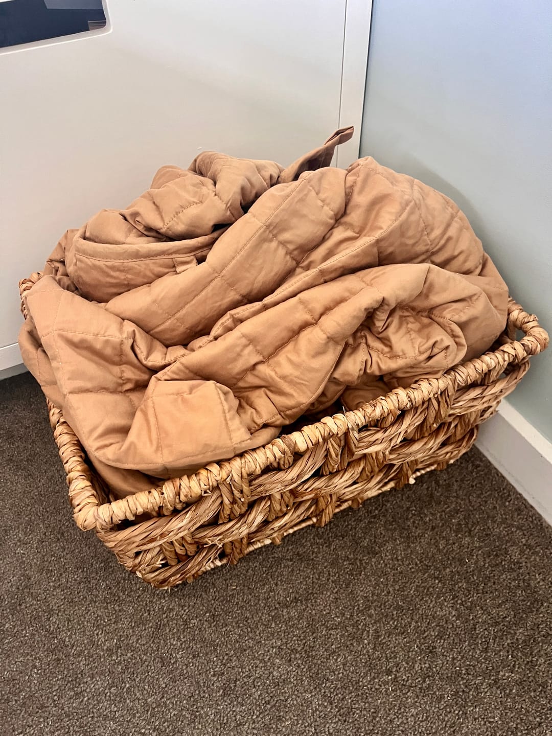 Customer photo review of Oliviada Weighted Blanket + Guided Ritual