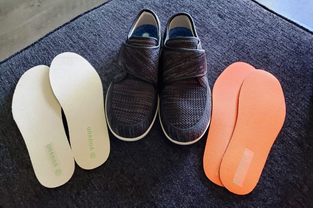 Customer photo review of Chaussures Orthopédiques Larges & Confortables