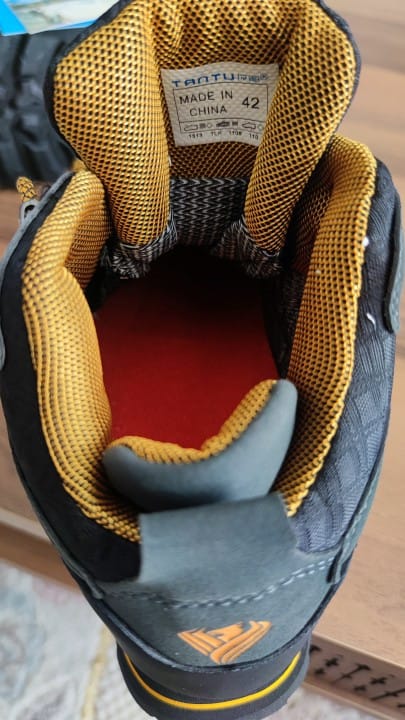 Customer photo review of Chaussures de Randonnée Imperméables & Robustes