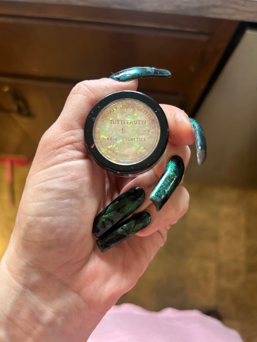 Customer photo review of Chameleon Eyeshadow Flakes - Tutti Frutti
