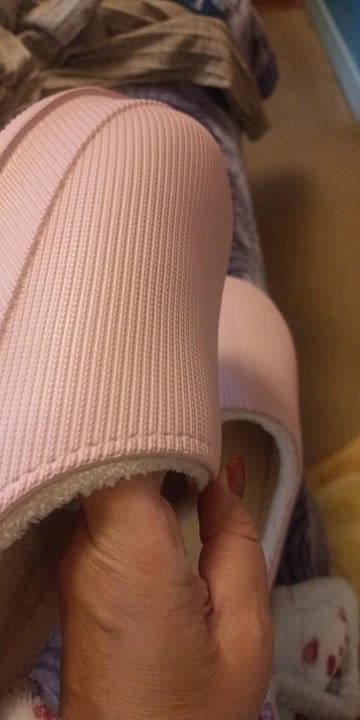 Customer photo review of Pantoufles d'Hiver Antidérapantes