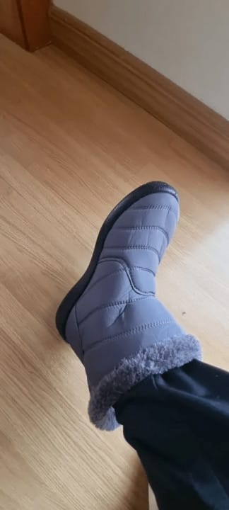 Customer photo review of Bottes Matelassées d’Hiver Imperméables avec Fourrure – Style et Confort