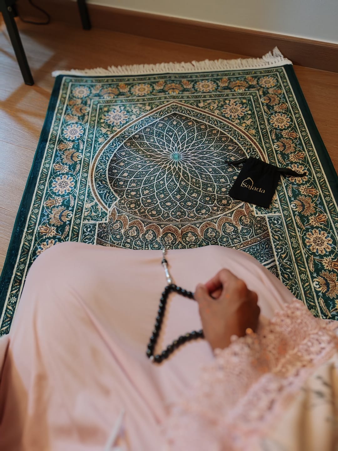 Customer photo review of Emerald Padded Prayer Mat