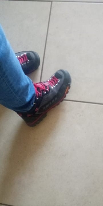 Customer photo review of Chaussures de randonnée antidérapantes avec coussin amortissent-Homme