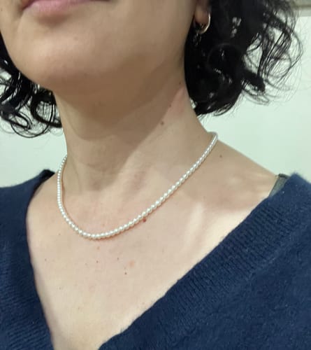 Customer photo review of JENNIFER - Tiny Pearl Necklace AAAAA Quality 3.5-4.0mm