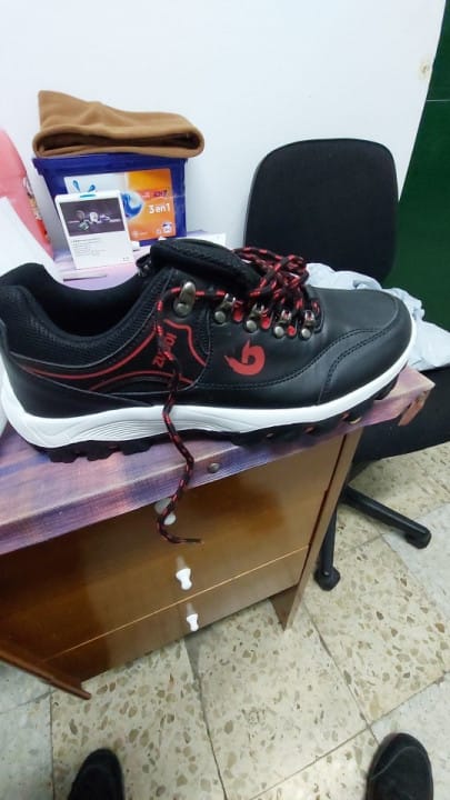 Customer photo review of Chaussures de Randonnée de Luxe avec une Touche Sportive