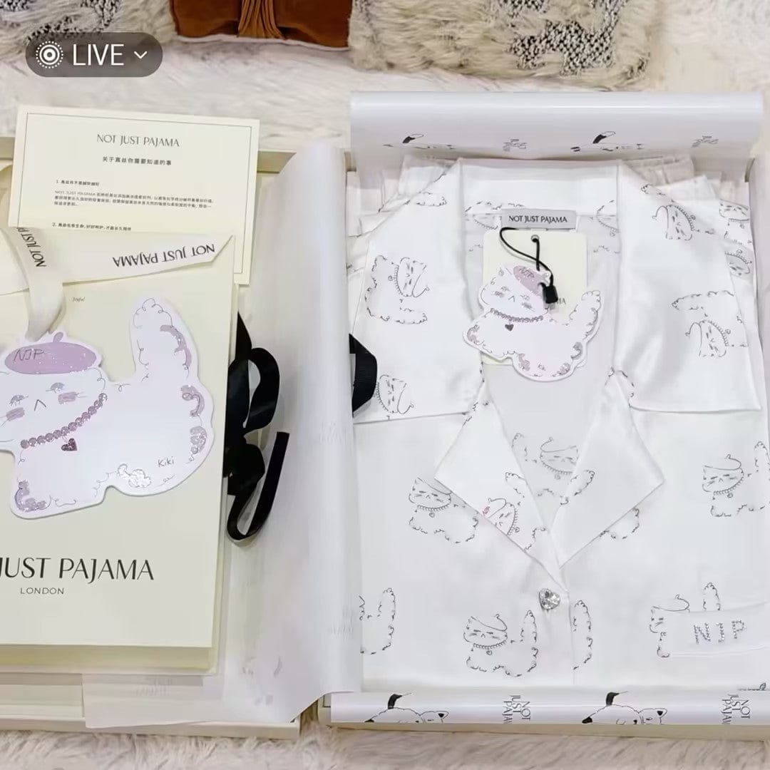 Customer photo review of Kiki Pearl Cat 22 Momme Silk Long Pajama Set