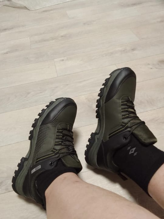 Customer photo review of Chaussures de Randonnée Imperméable Qualité Premium