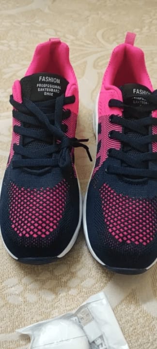 Customer photo review of Baskets RUNNING Respirantes pour femmes