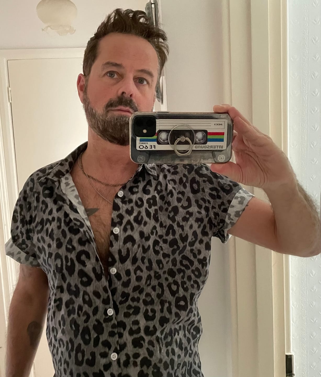 Customer photo review of Men's Cotton Casual White Leopard Animal Print Cheetah Rock Button Up Short Sleeve Shirt