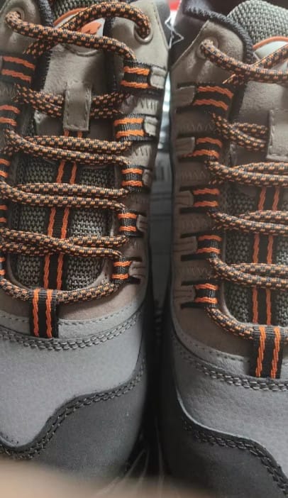 Customer photo review of Chaussures de randonnée et d'escalade en montagne en cuir véritable