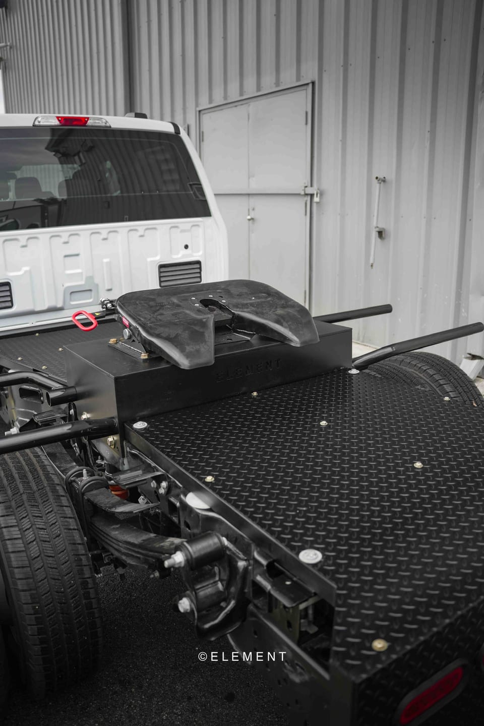 Customer photo review of Tulga T10 Fifth Wheel Hitch 36k For Pick Up Trucks