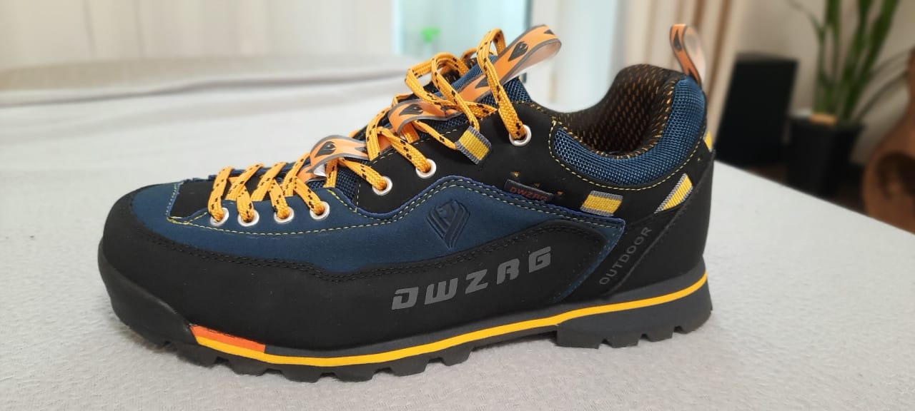 Customer photo review of Chaussures de randonnée antidérapantes avec coussin amortissent-Homme