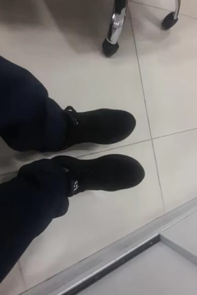 Customer photo review of Baskets de Sécurité et de Travail à Coussin d'Air pour Hommes et Femmes