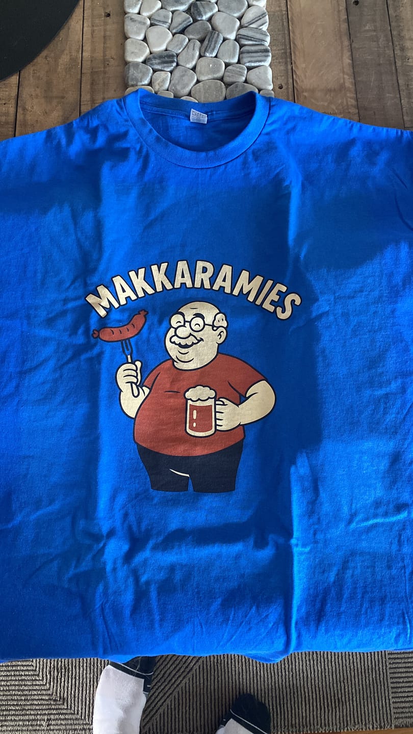 Customer photo review of Makkaramies T-shirt