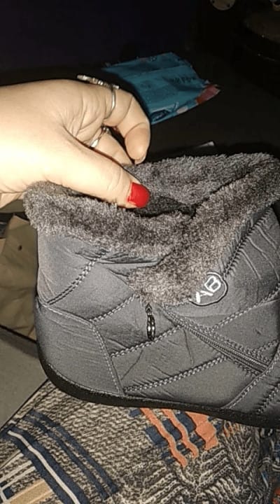 Customer photo review of Bottes Matelassées d’Hiver Imperméables avec Fourrure – Style et Confort