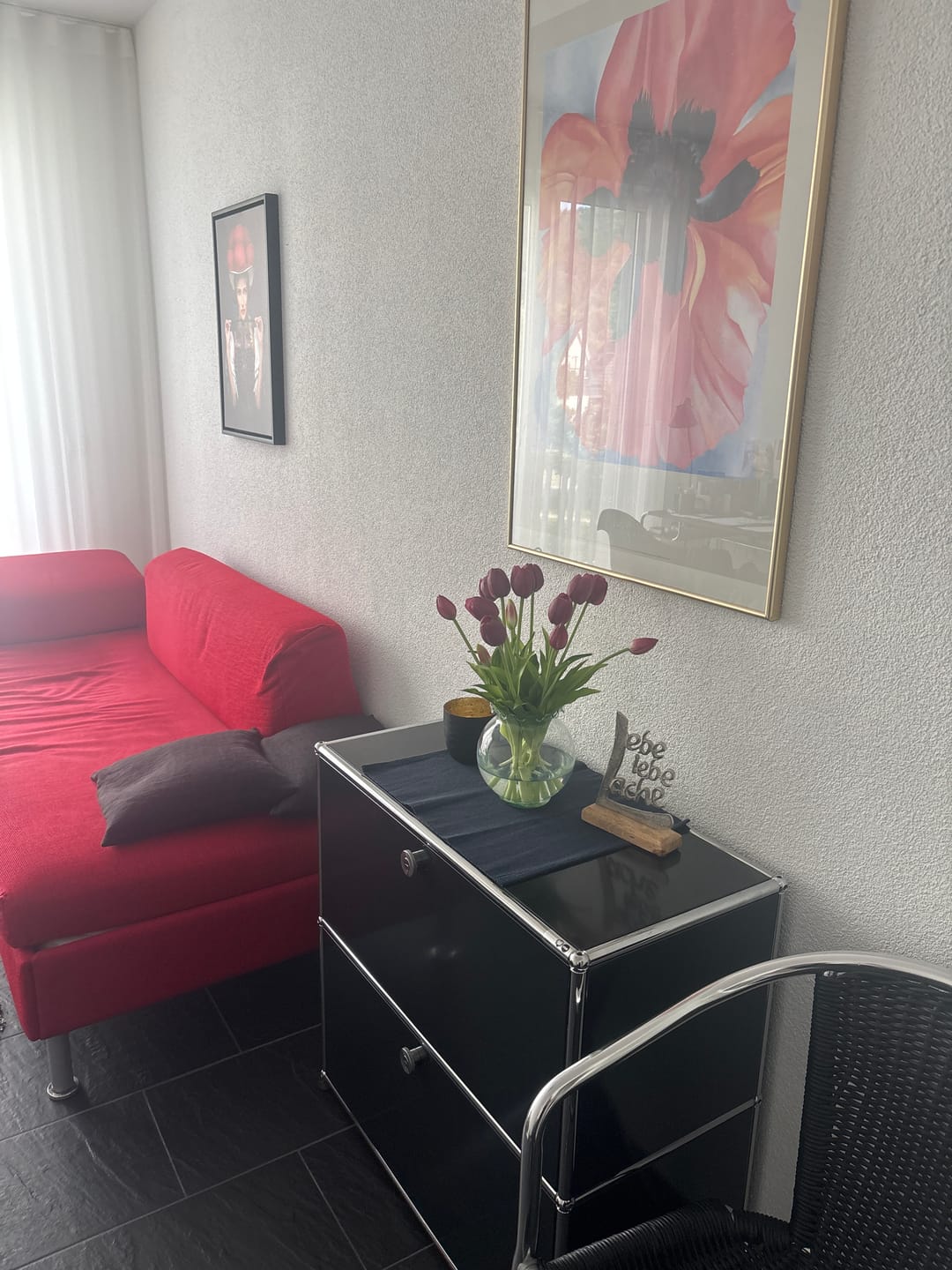 Customer photo review of Künstlicher Tulpenbund Sandy (3 Tulpen + 2 Knospen) – UV-beständig für Frühjahrsdeko, Zuhause & Garten