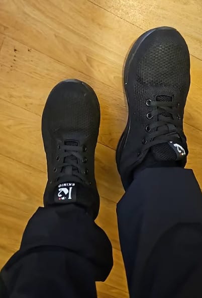 Customer photo review of Baskets de Sécurité et de Travail à Coussin d'Air pour Hommes et Femmes
