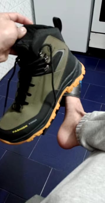 Customer photo review of Bottes de Travail Respirantes & Confortables - HONG-G