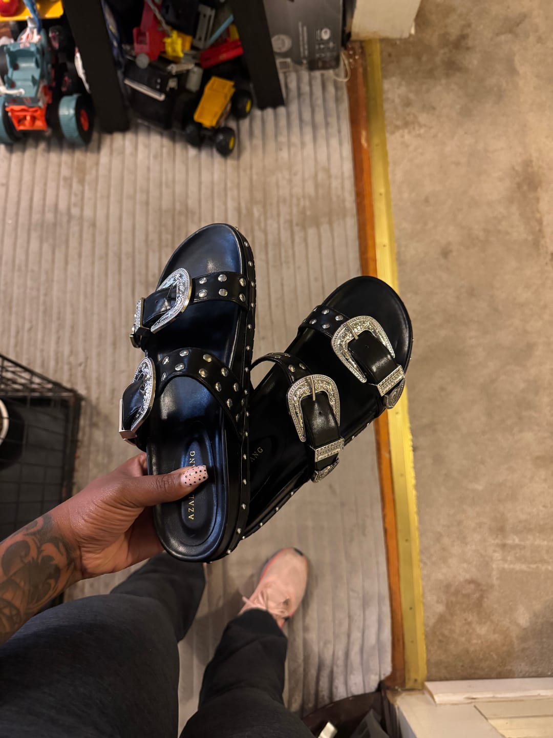 Customer photo review of TEGAN-BLACK WESTERN SANDAL SLIDE