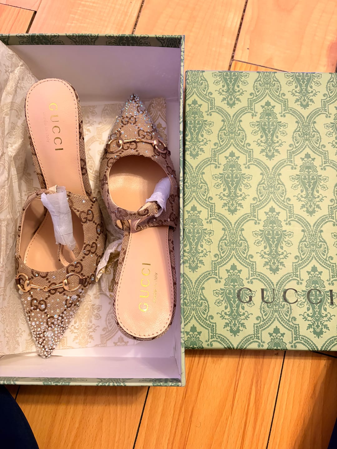 Customer photo review of HANGELINA  GLITTER SHOES