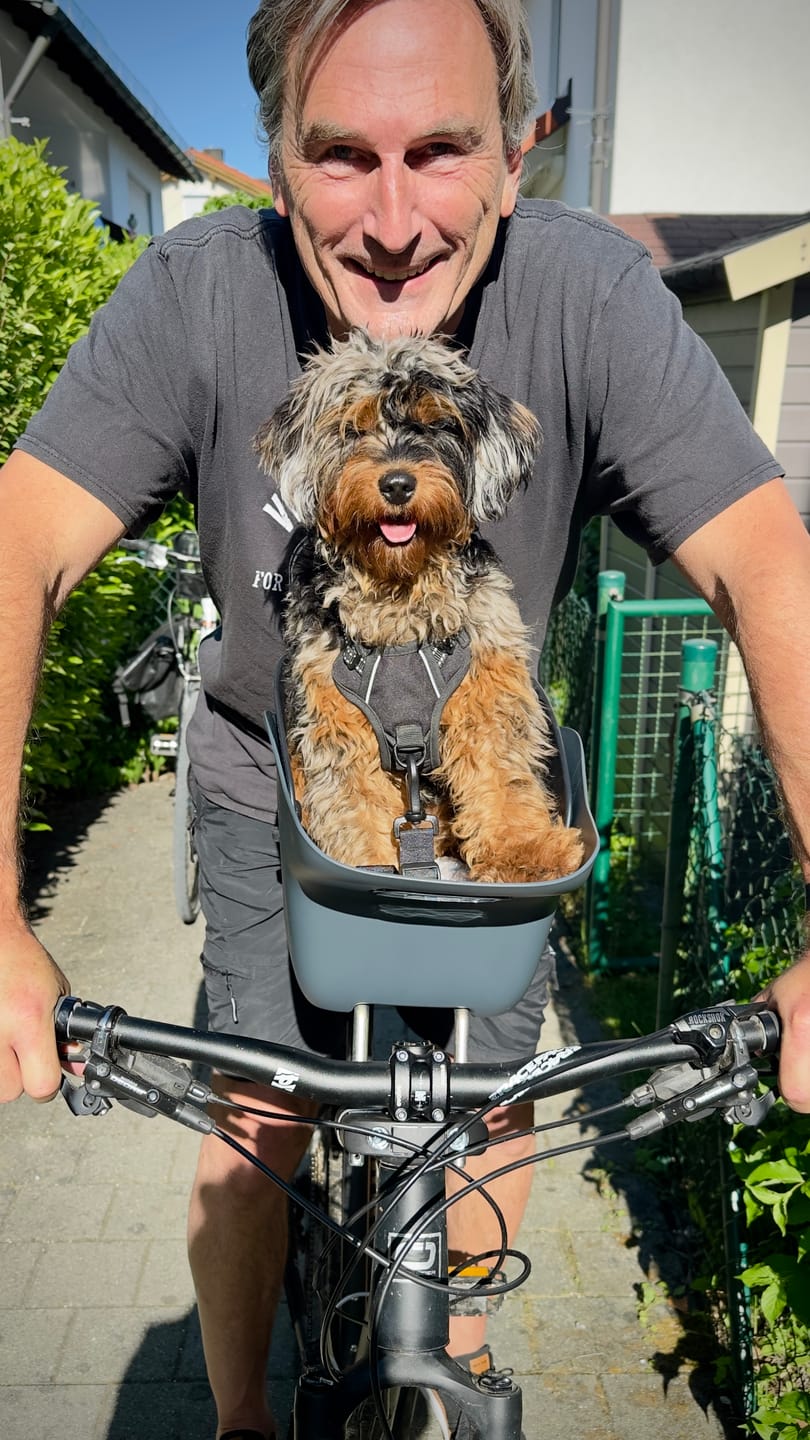 Customer photo review of Kvisp Dog Bike Carrier