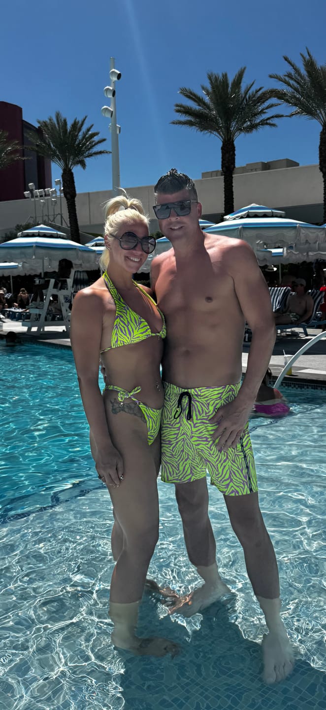 Customer photo review of Electric Zebra - Neon 5"