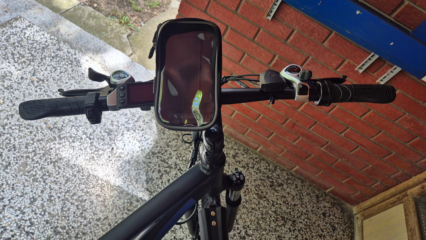 Customer photo review of Cycling Pack(Free gifts with E-bike purchase,includes mudguards,rear rack and phone holder bag)