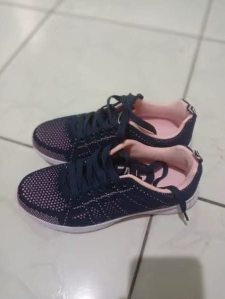 Customer photo review of Baskets Légères et Respirantes pour Femme