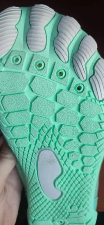 Customer photo review of Feel Pro - des chaussures pieds nus saines et confortables
