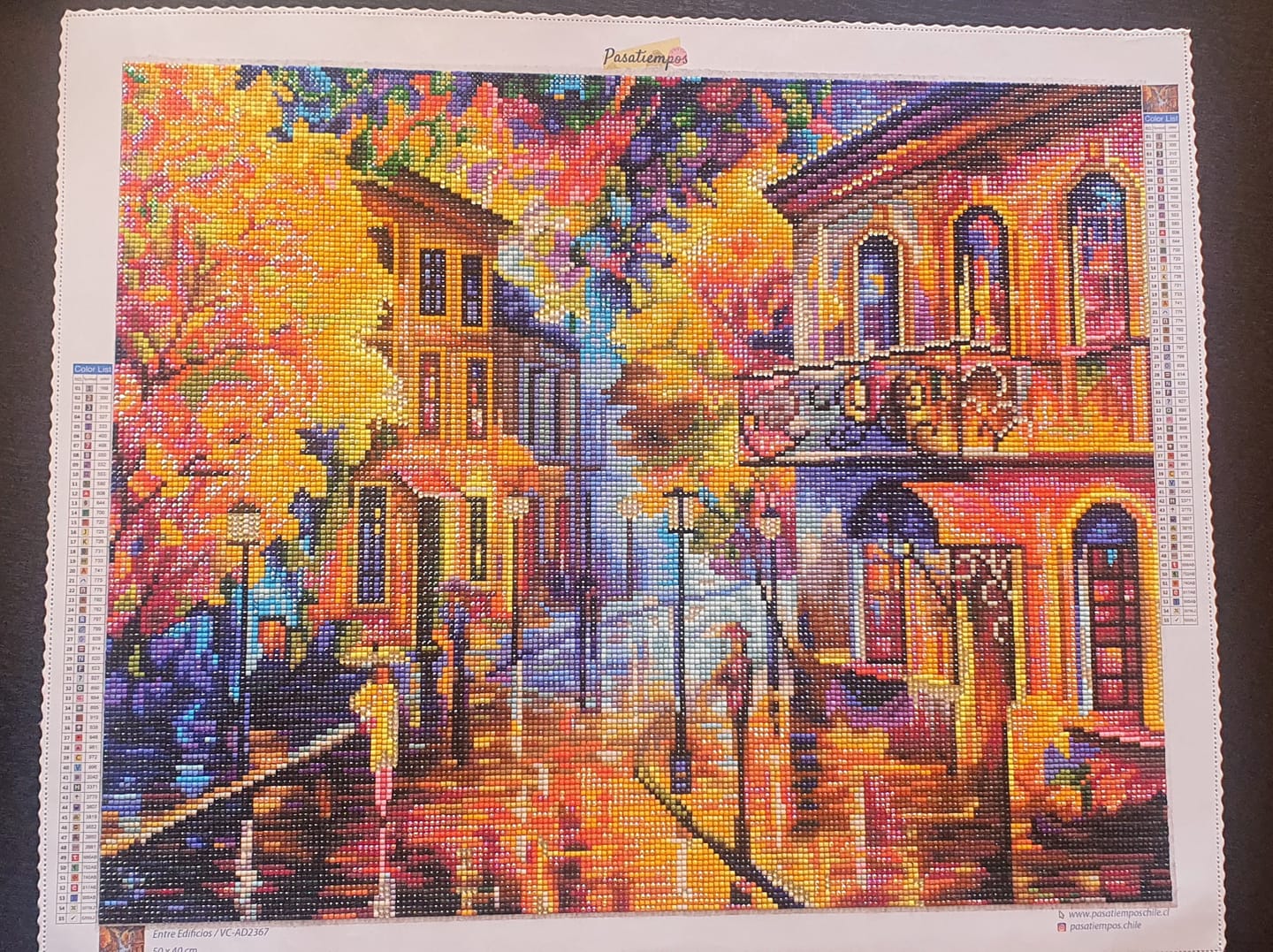 Customer photo review of Entre Edificios (Pintura Diamante)