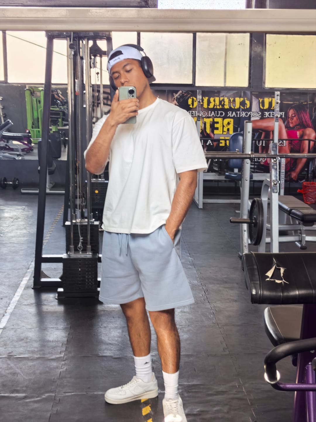 Customer photo review of W428 - Drip Oversized Tee