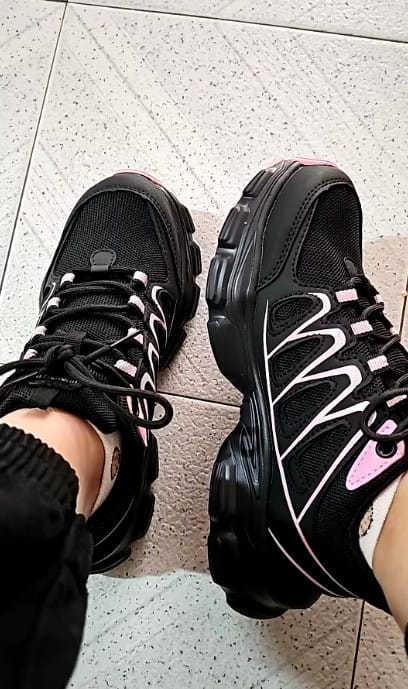 Customer photo review of Baskets de Sécurité en Acier pour Femme : Style, Protection et Confort au Quotidien