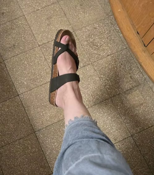Customer photo review of Sandales Croisées Entre-Doigt Antidérapantes