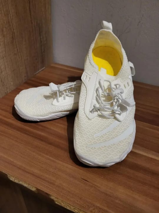 Customer photo review of Feel Pro - des chaussures pieds nus saines et confortables