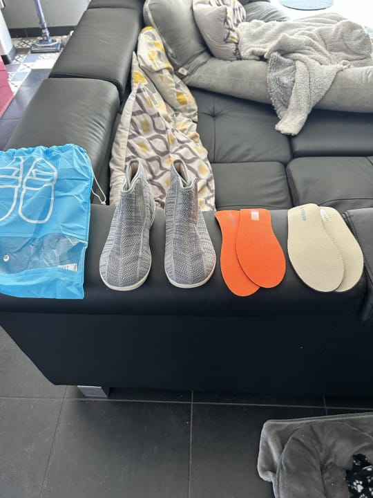 Customer photo review of Chaussures Orthopédiques et Diabétiques Larges et Hautes