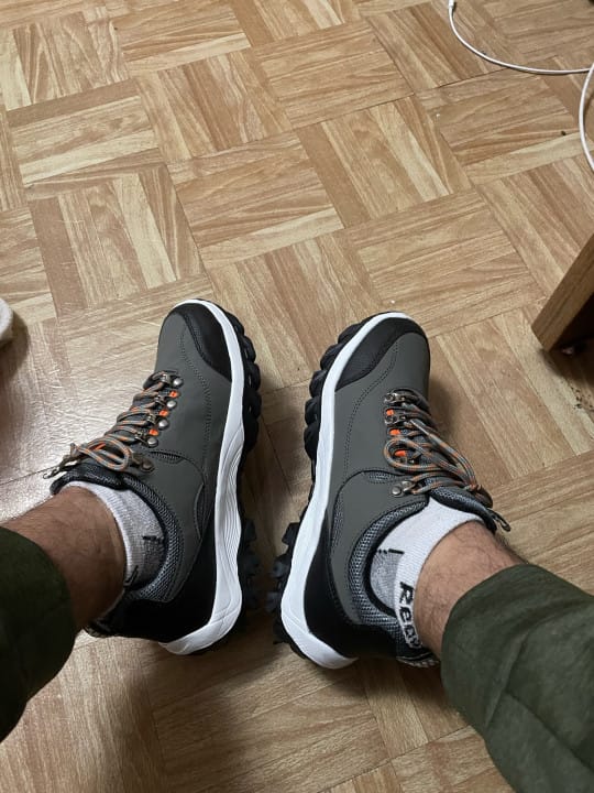 Customer photo review of Chaussures de Randonnée de Luxe avec une Touche Sportive