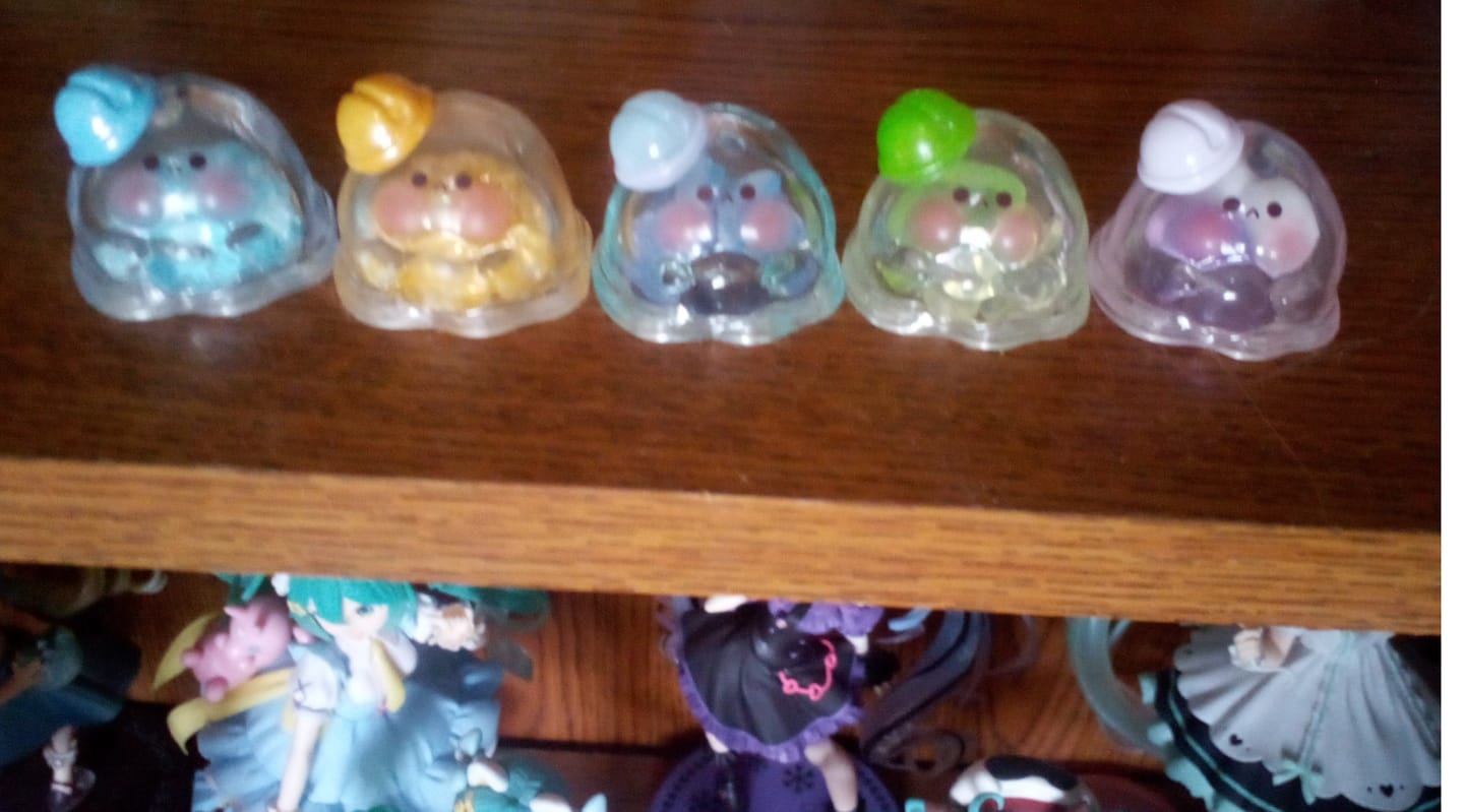 Customer photo review of Bubble Eggs Iridescent Party Series Vol.2 Blind Bag