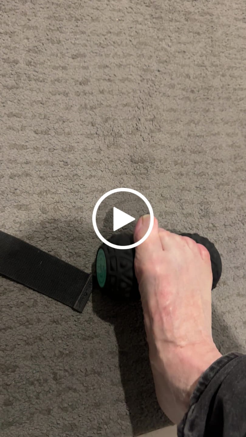Customer video review of Portable Vibrating Massage Roller - Vibit ROLL