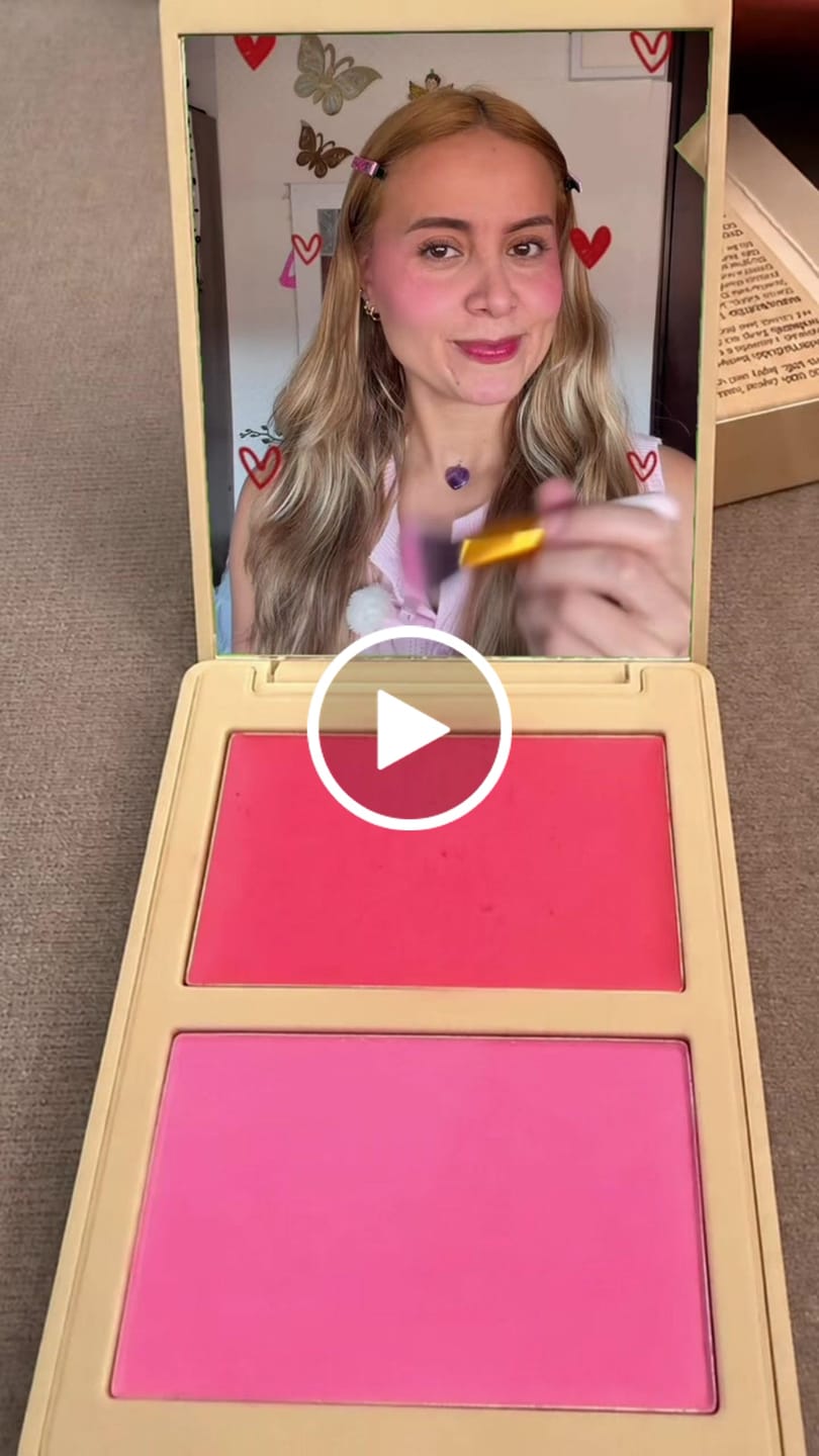 Customer video review of RUBOR EN DÚO ALLURE CREMA Y POLVO COMPACTO