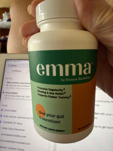 Customer photo review of Emma