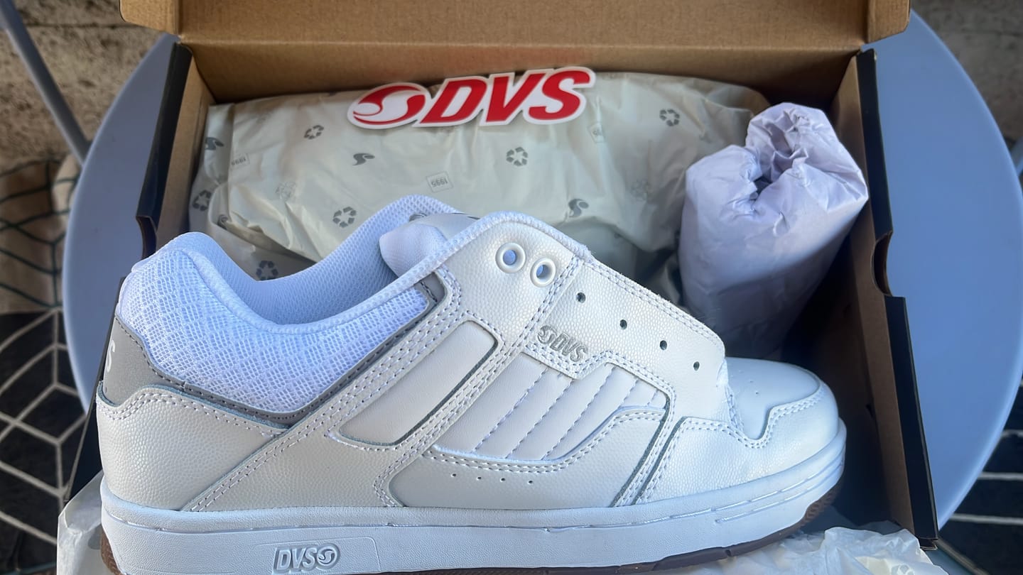 Customer photo review of Zapatilla Dvs Enduro 125 Hombre Blanco