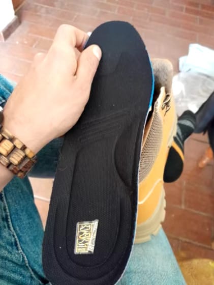 Customer photo review of Bottes de Sécurité Imperméables & Confortables
