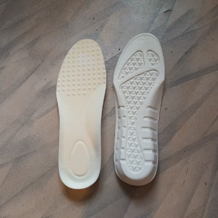 Customer photo review of Semelles en mousse pour toutes les chaussures