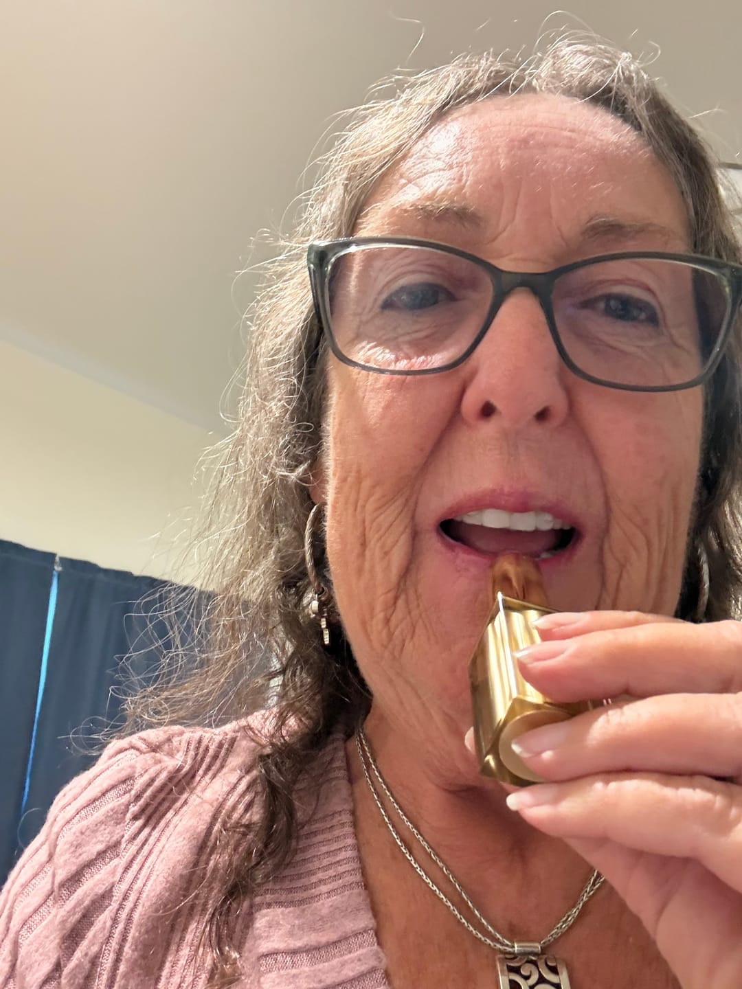Customer photo review of Areliaa Signature Lipstick