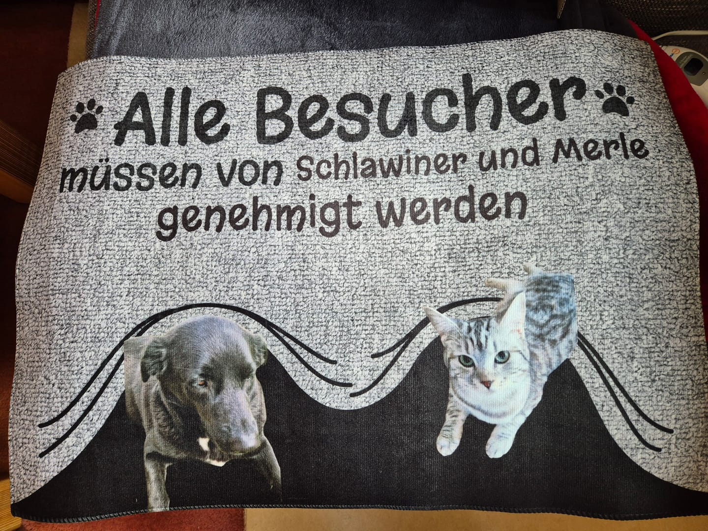 Customer photo review of Personalisierte Fußmatte - Besuch genehmigt