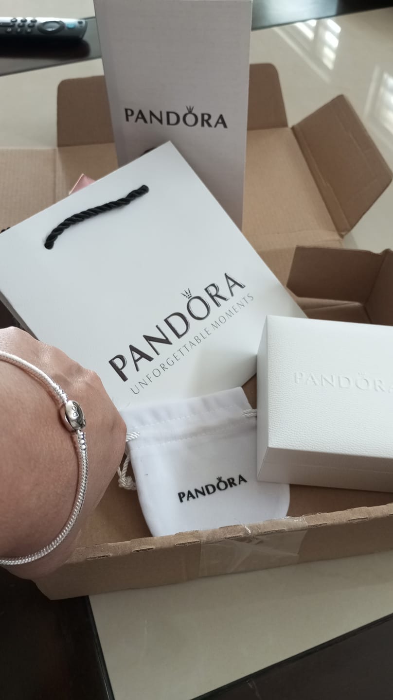 Customer photo review of PULSERA BRAZALETE PANDORA MOMENTS CORAZON PLATA .925 + KIT DE REGALO