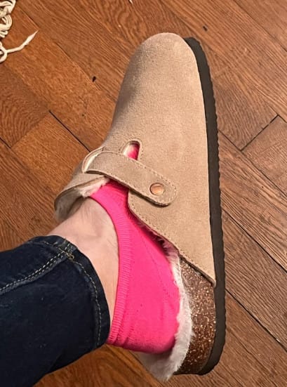 Customer photo review of Pantoufles Boston en Daim Doublées de Fourrure
