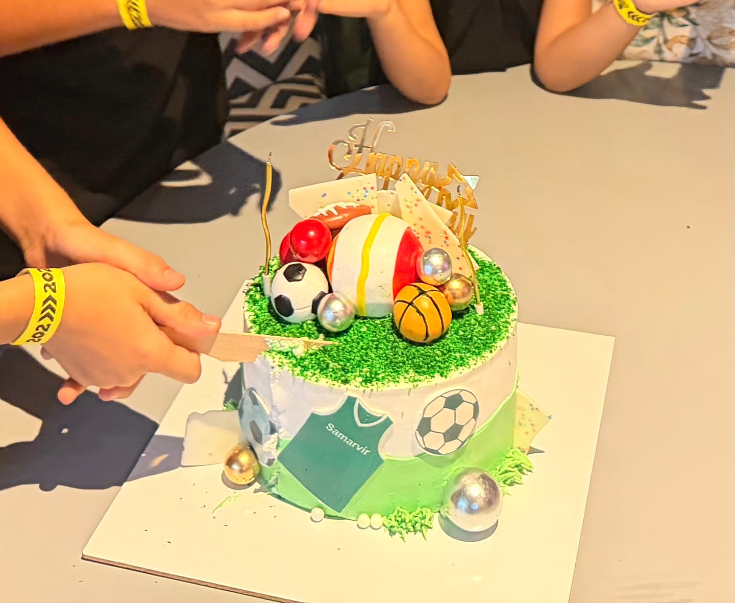 Customer photo review of Football Fanatic Cake