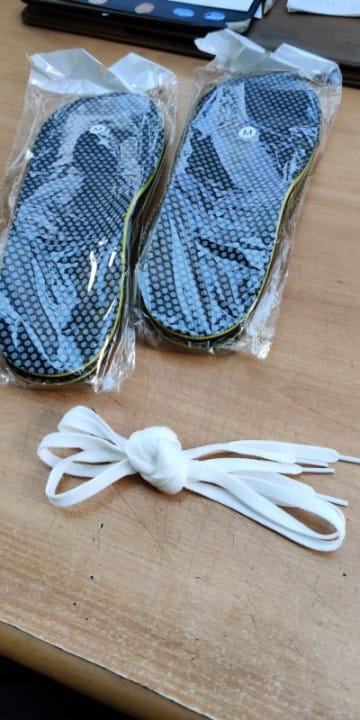 Customer photo review of Semelles orthopédiques de soutien de la voûte plantaire